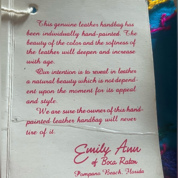 Fabulous collectible leather Emily Ann quilted handpainted bag. Apx 6 x 7”. - Picture 10 of 11